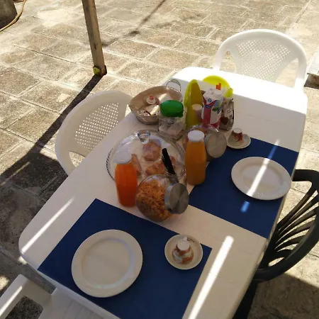 Private And Breakfast 3* Лечче