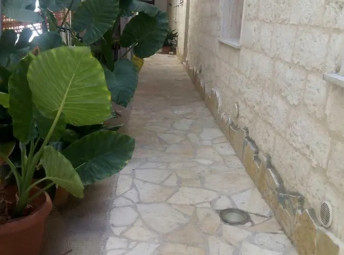 Private And Breakfast 3* לצ'ה